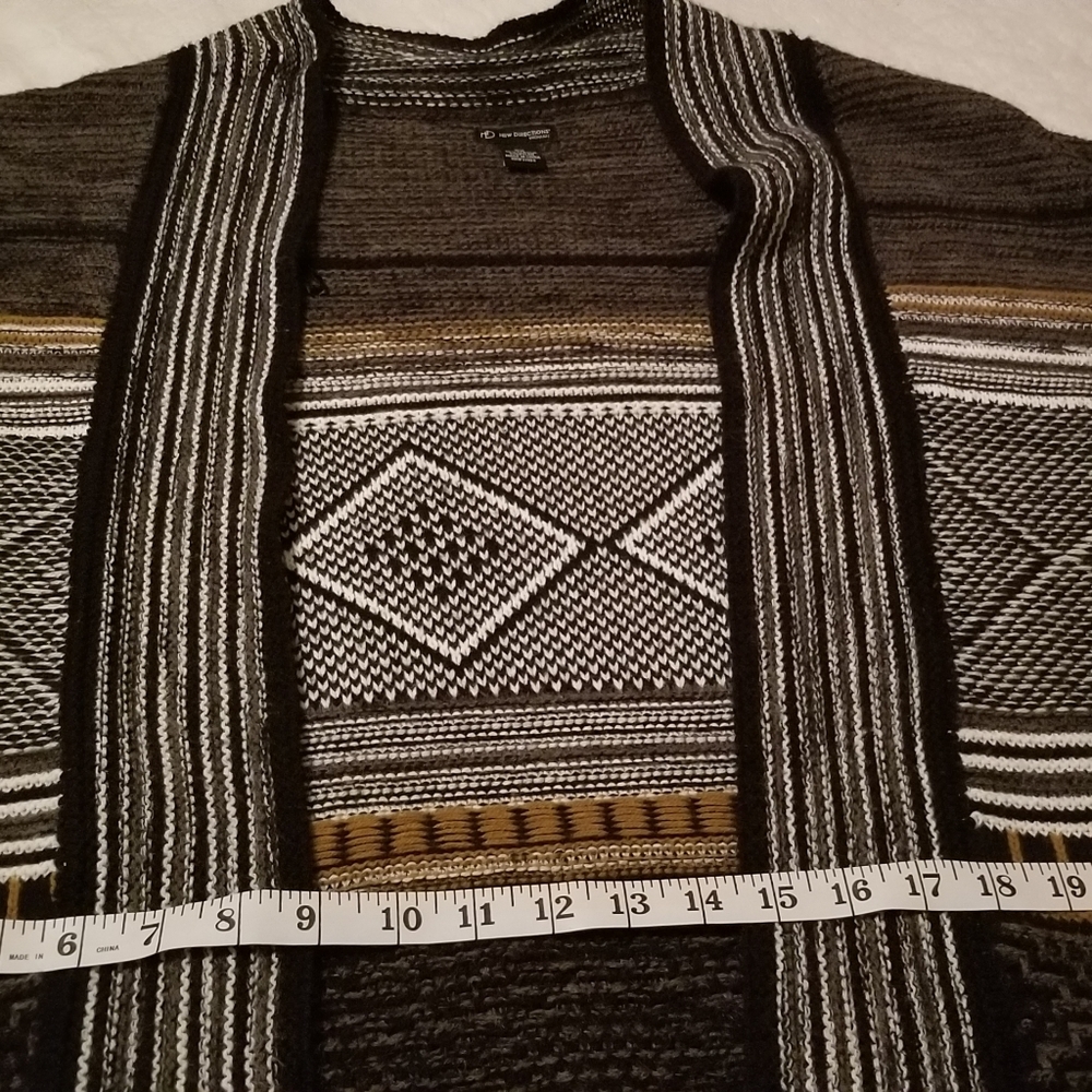 Cardigan - Picture 2 of 4